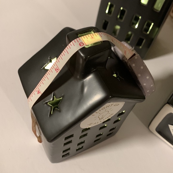 NIB Ceramic Set of 3 LED Light Houses Black Matte color - Picture 10 of 13